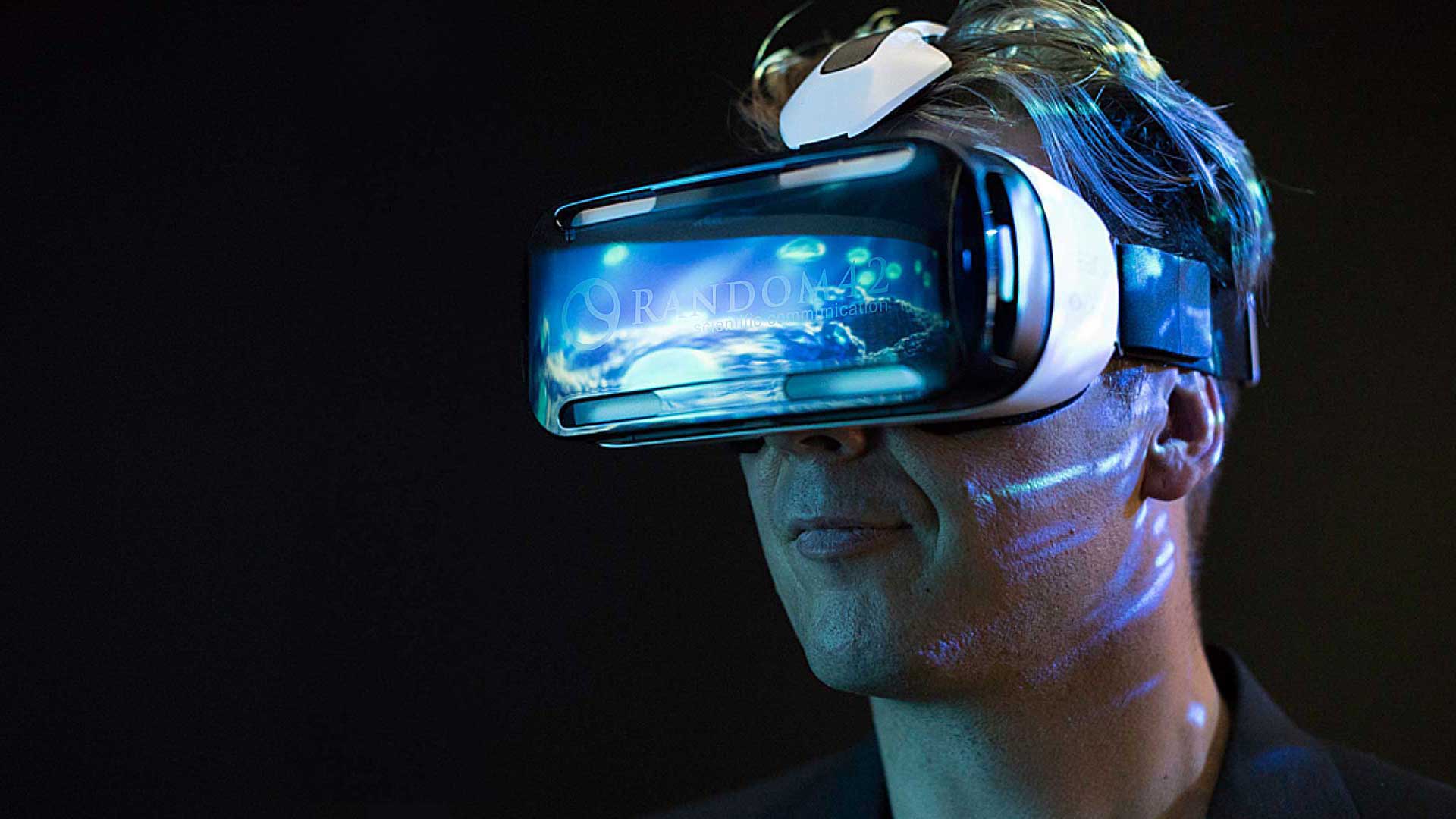 VR Headset Revolutionizes Immersion
